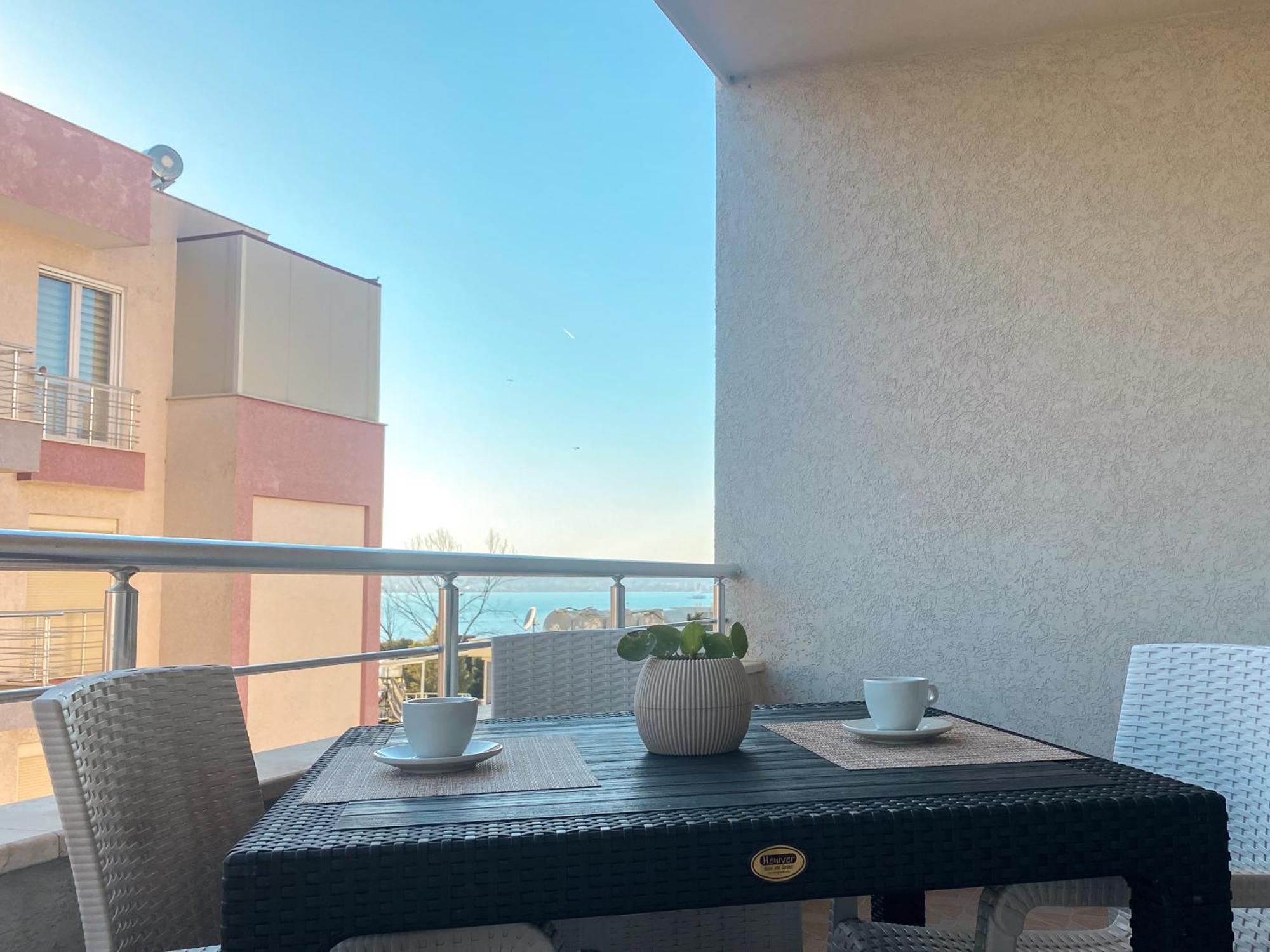 Lunasol Seaside Apartments Durrës Kültér fotó