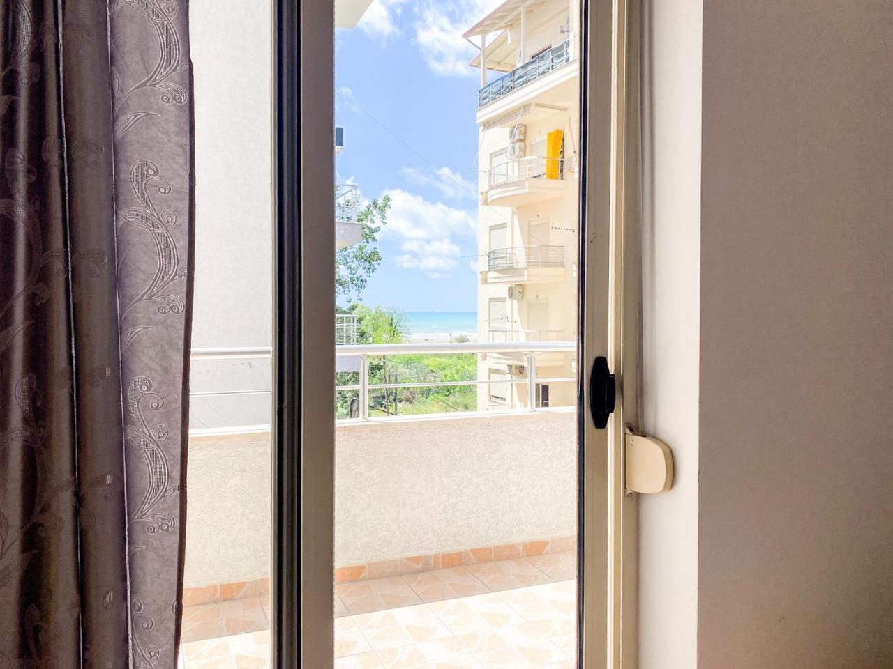 Lunasol Seaside Apartments Durrës Kültér fotó