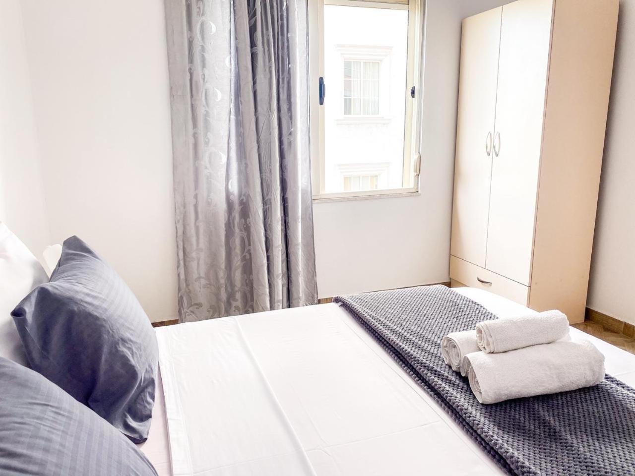 Lunasol Seaside Apartments Durrës Kültér fotó