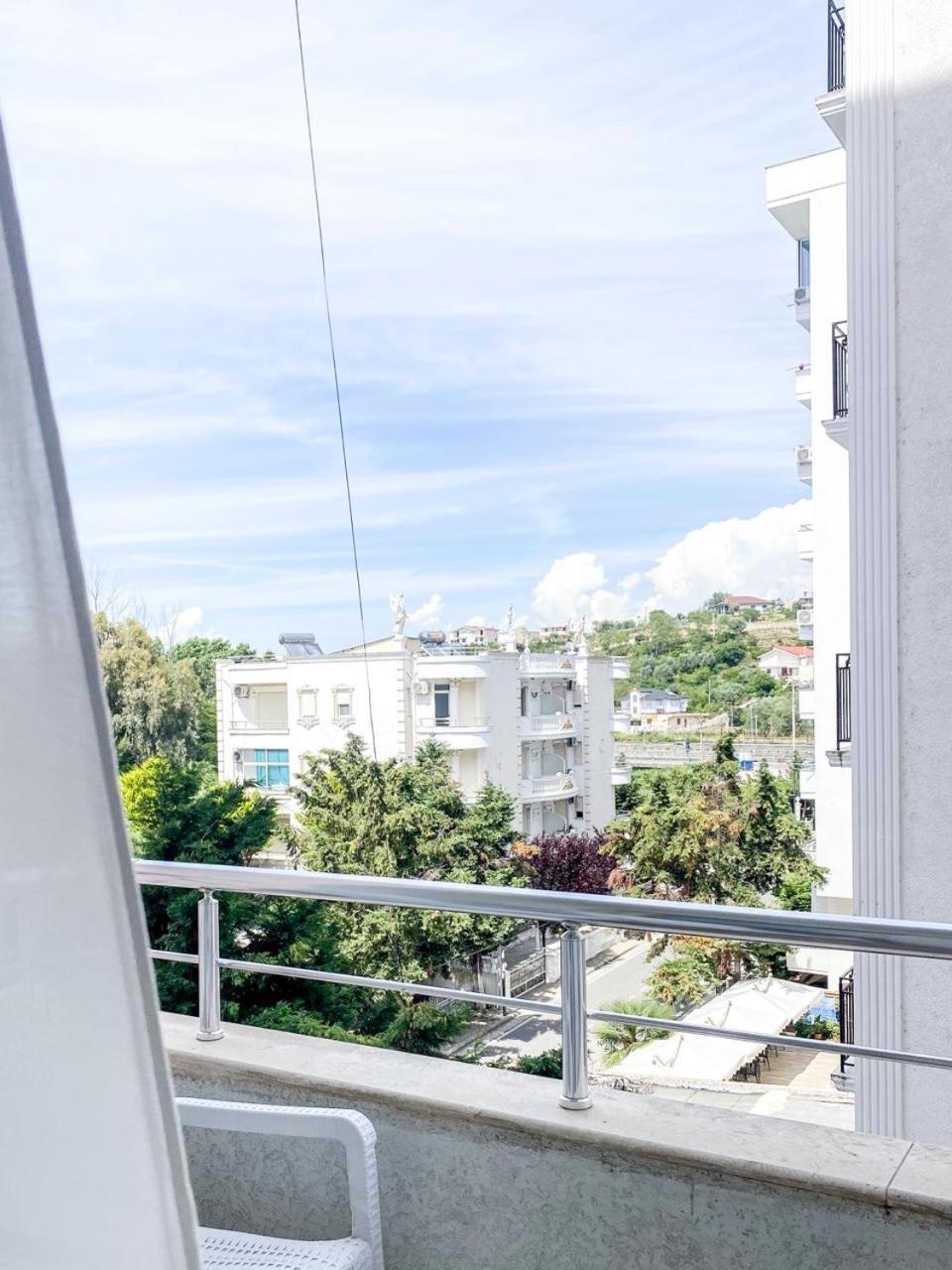 Lunasol Seaside Apartments Durrës Kültér fotó
