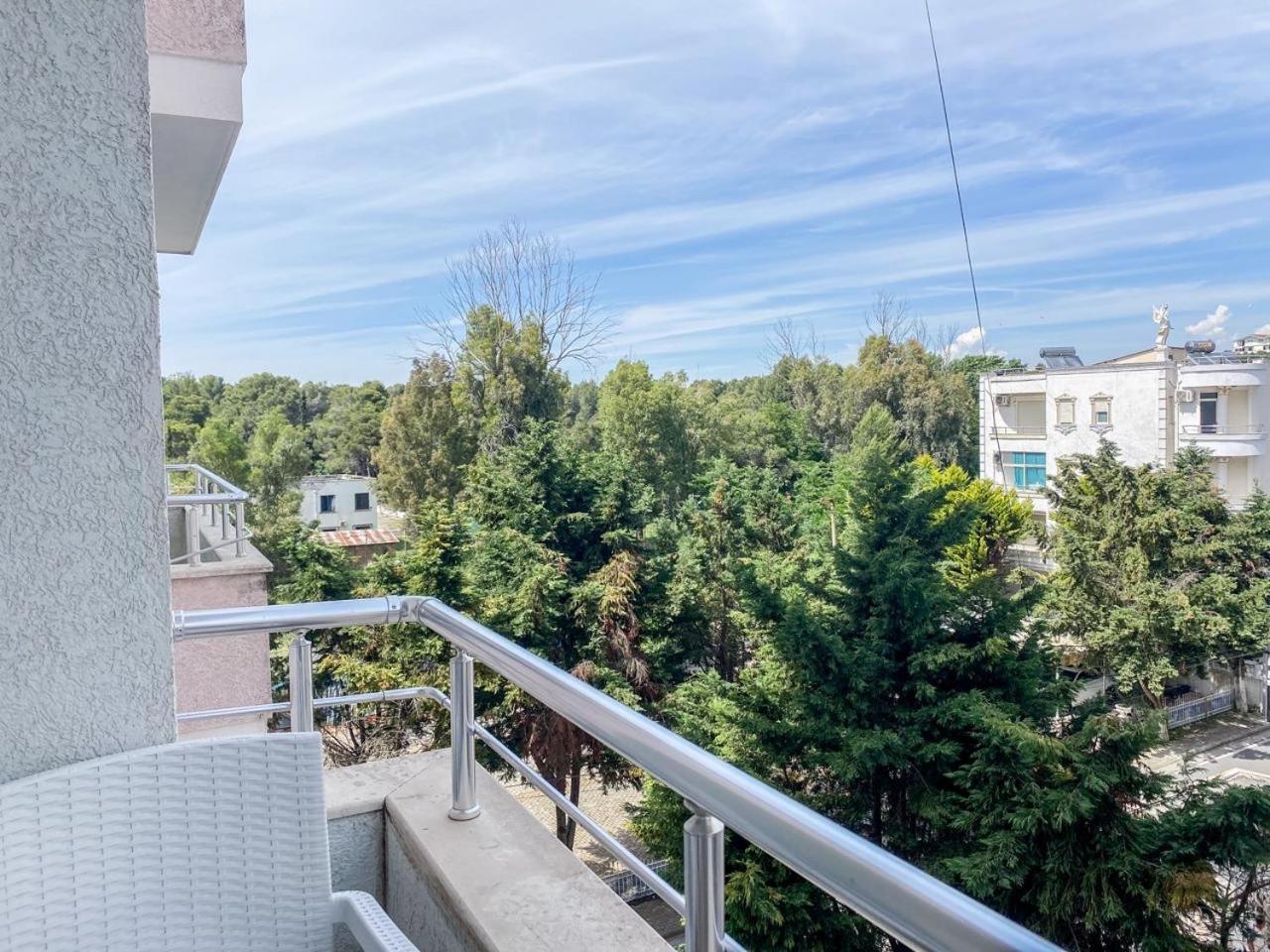 Lunasol Seaside Apartments Durrës Kültér fotó
