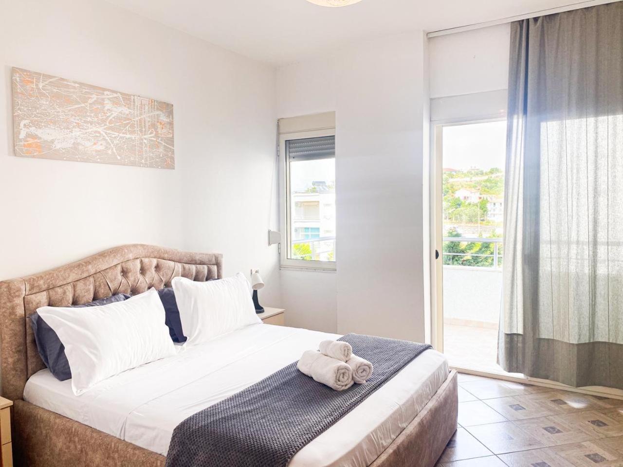 Lunasol Seaside Apartments Durrës Kültér fotó